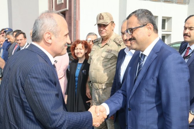 Ulaştırma Ve Altyapı Bakanı Turhan, Giresun’da