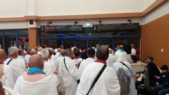 Trabzon’dan Bu Yıl Kutsal Topraklara 860 Hacı Adayı Uğurlandı
