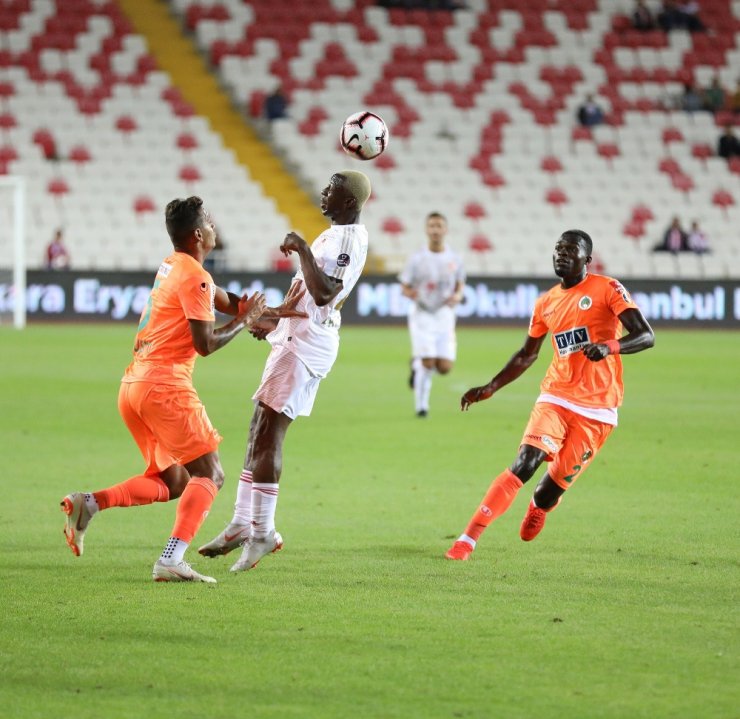 Sivas’ta İlk Yarıda Gol Yok