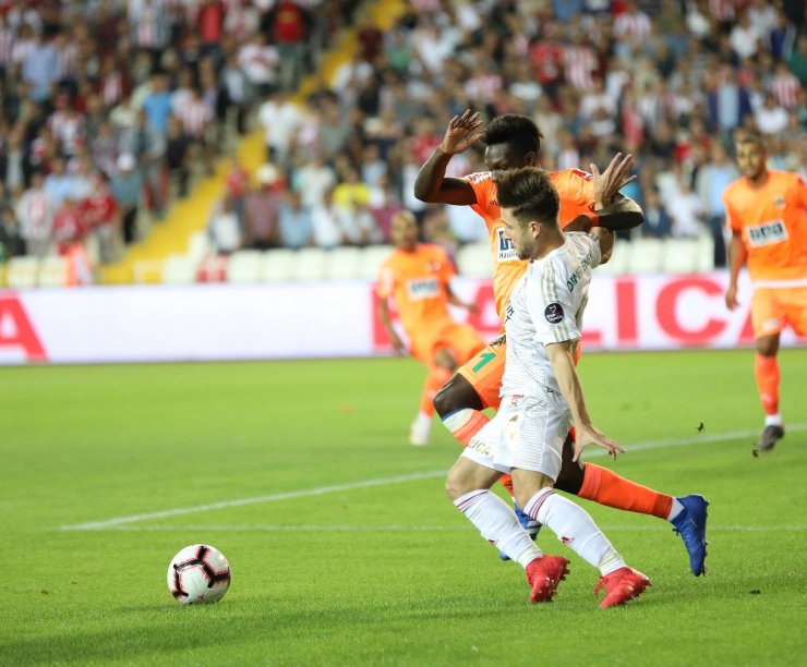 Sivas’ta İlk Yarıda Gol Yok