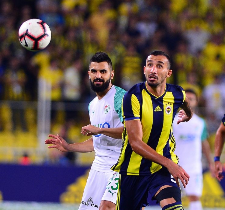 Fenerbahçe Galibiyetle Başladı
