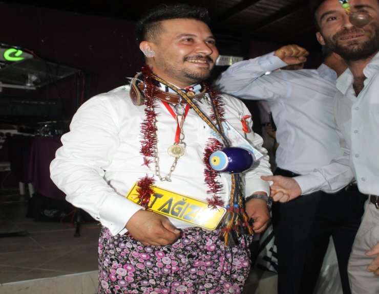 Sağdıçlar Damada Görülmemiş Şakalar Yaptı