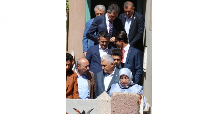 Yıldırım’dan Bebeğiyle Şehit Olan Annenin Ailesine Ziyaret