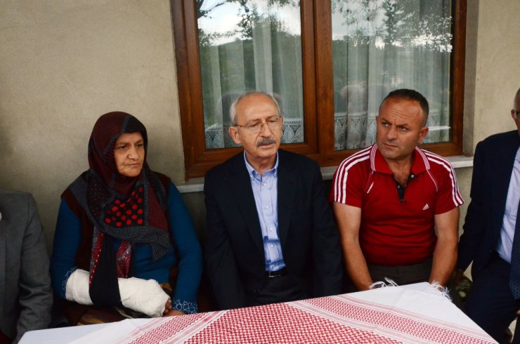Heyelanda Ölen Vatandaşın Ailesine Taziye Ziyareti