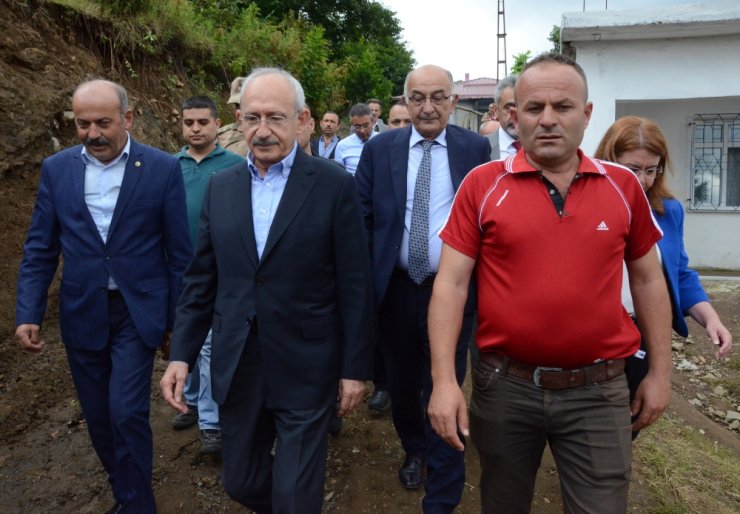 Heyelanda Ölen Vatandaşın Ailesine Taziye Ziyareti