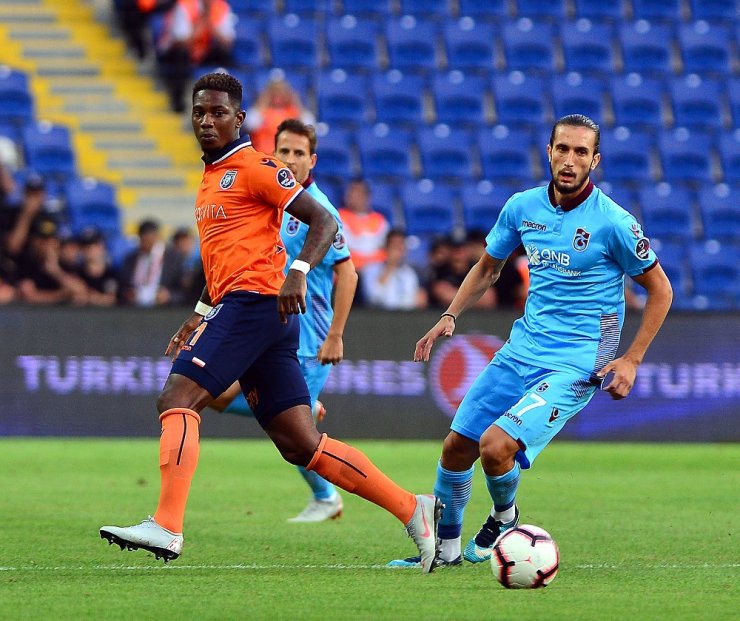 Başakşehir İlk Yarıda Galip