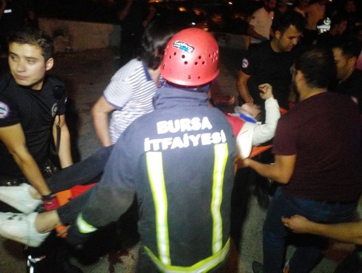 Bursa’da Öğrencileri Taşıyan Otobüs Devrildi: 1 Ölü, 27 Yaralı