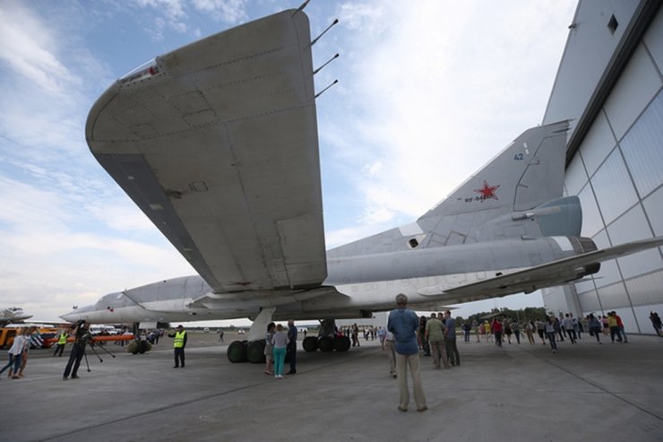 Rusya Yapay Zekalı Savaş Uçağını Tanıttı