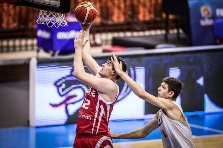 Yıldız Erkek Basketbol Milli Takımı Avrupa Üçüncüsü