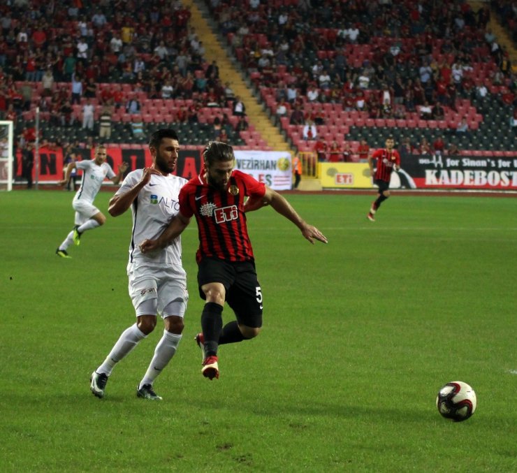 Eskişehir’de 4 Gol Var Kazanan Yok