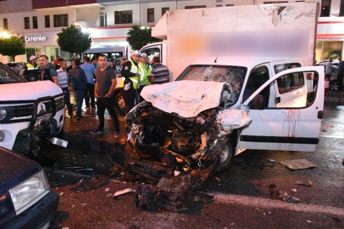 Gümüşhane’de İki Ayrı Trafik Kazasında 10 Kişi Yaralandı