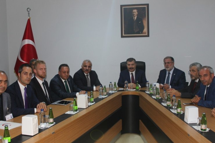 Sağlık Bakanı Koca: Kendi Üretimimizi Yapmak İstiyoruz