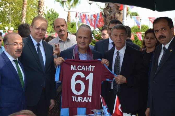 Trabzonspor’da Bayramlaşma Töreni Gerçekleşti