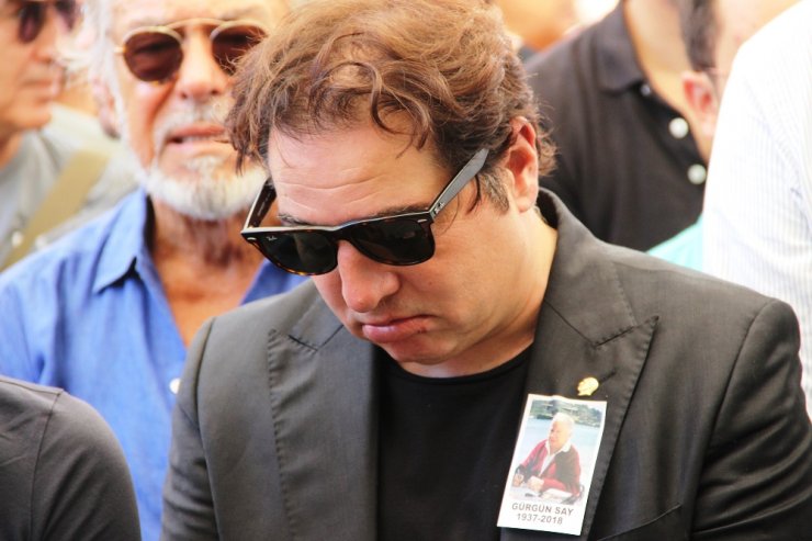 Fazıl Say Annesini Son Yolculuğuna Uğurladı