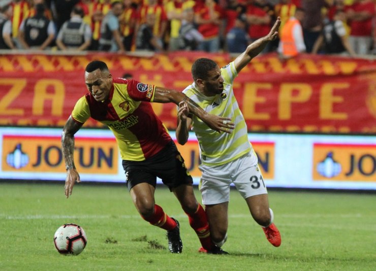 İlk Yarıda Gol Yok