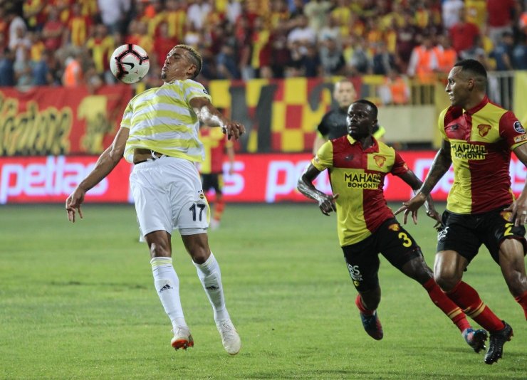 İlk Yarıda Gol Yok