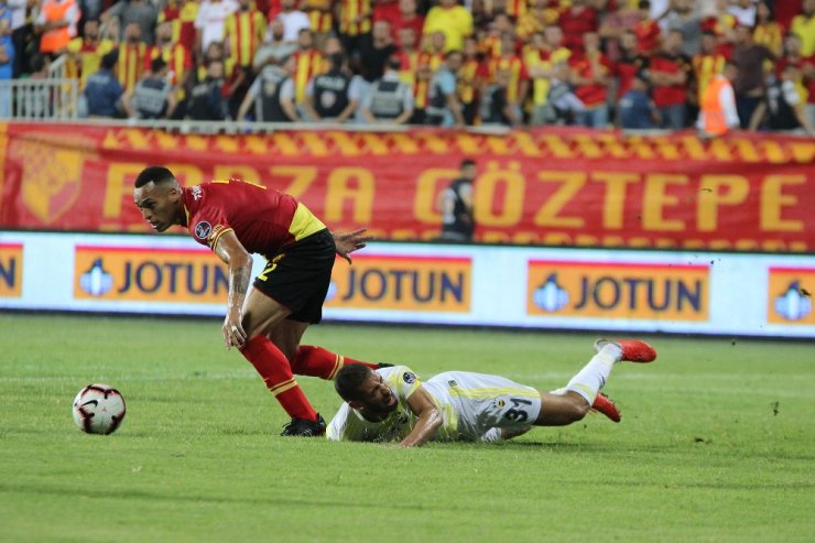 İlk Yarıda Gol Yok