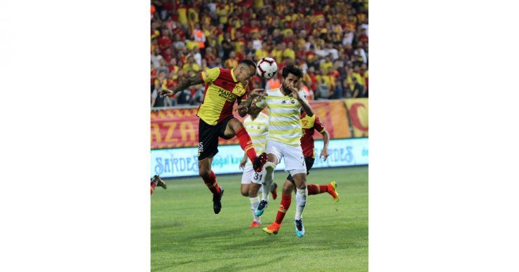 Fener’e Bir Darbe Daha