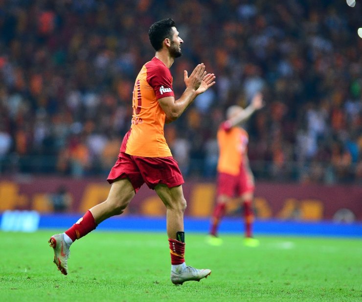 Aslan Yarım Düzine Gol Attı, 3’te 3 Yaptı