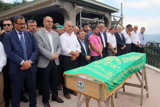 Fiskobirlik Yönetim Kurulu Üyesi Ayar, Toprağa Verildi