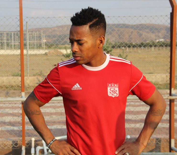 Robinho’dan Var Sistemine Eleştiri