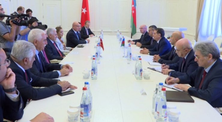 Yıldırım, Azerbaycan Başbakanı Memmedov İle Görüştü