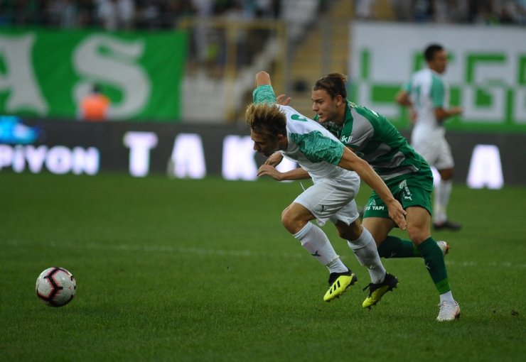 Bursaspor Antrenmanında Meşale Şov