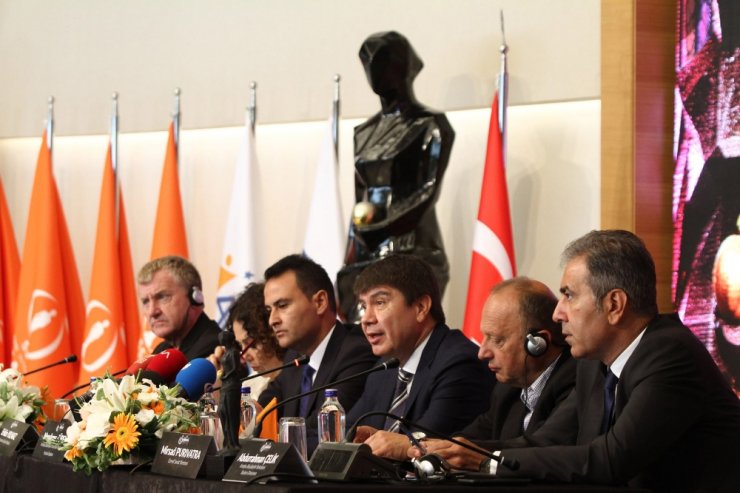 Ferzan Özpetek Ve Cem Yılmaz’a ‘Yaşam Boyu Başarı Ödülü’