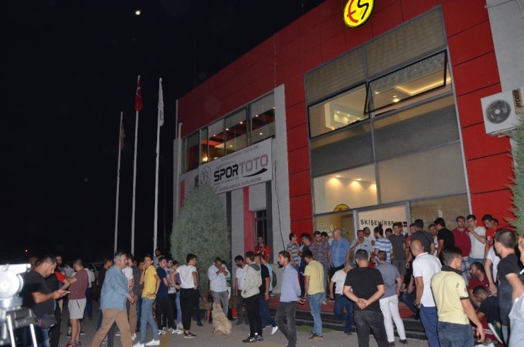 Eskişehirspor Kapanmanın Eşiğinde