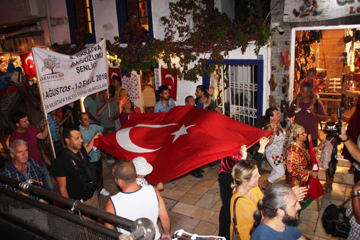 Turistler İlgiyle İzledi: Bodrum’da Renkli Görüntüler