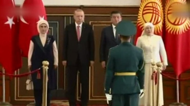 Erdoğan Kırgızistan’da Resmi Törenle Karşılandı