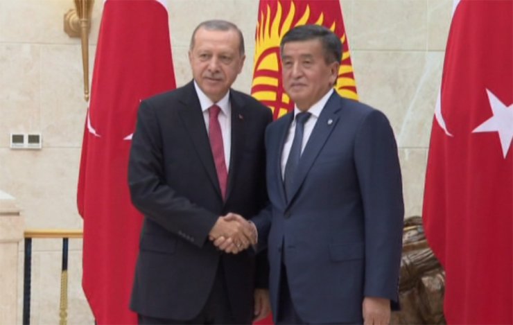 Erdoğan, Kırgız Mevkidaşıyla Görüştü