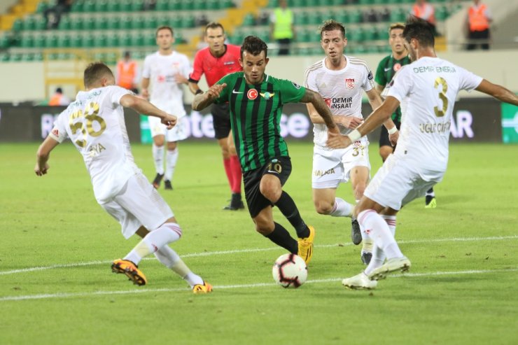 Manisa’da İlk Yarıda Gol Yok