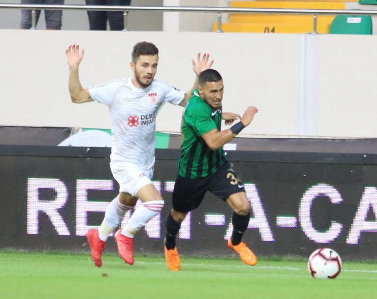 Manisa’da İlk Yarıda Gol Yok