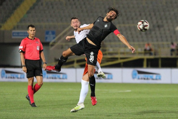 İzmir’de 4 Gollü Beraberlik