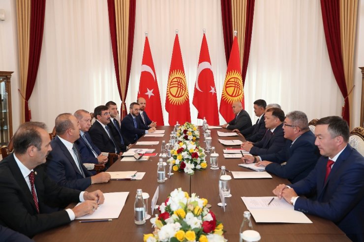 Erdoğan Kırgızistan Meclis Başkanı İle Görüştü