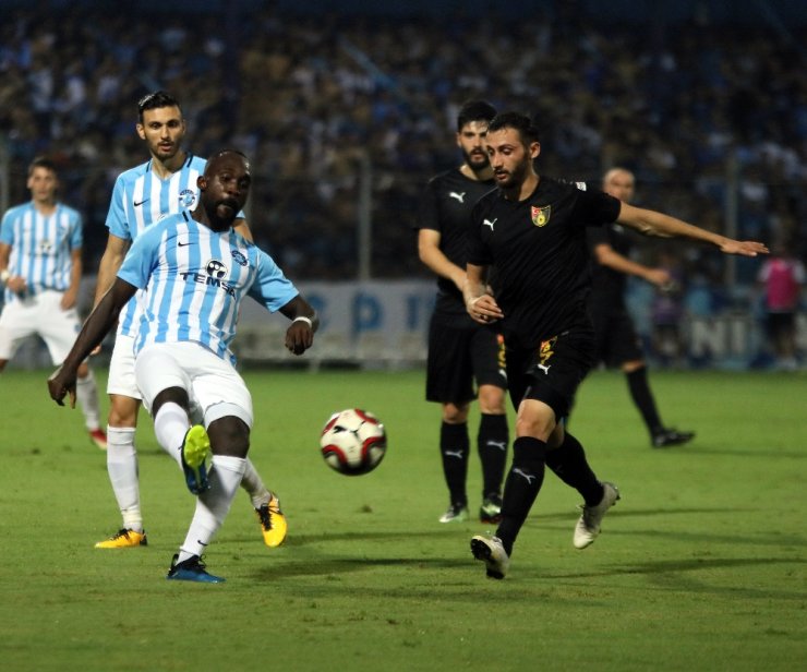 Adana’da 4 Gol Var, Kazanan Yok