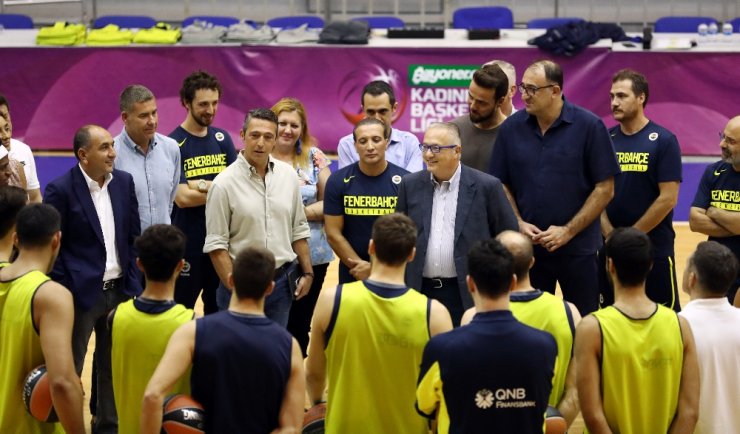 Fenerbahçe Potada Sezonu Açtı