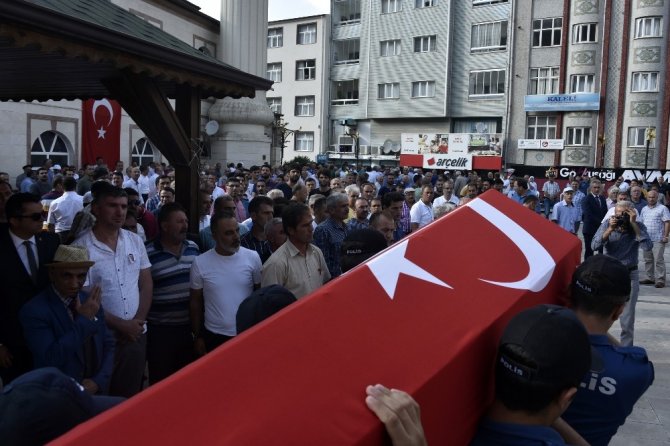 Kansere Yenik Düşen Polis Memuru Son Yolculuğuna Uğurlandı