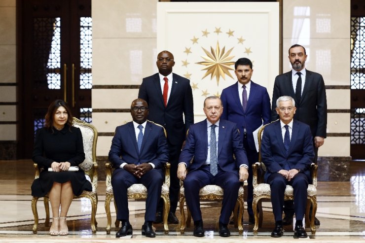 Erdoğan Gabon Büyükelçisini Kabul Etti