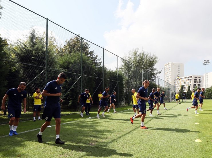 Fenerbahçe’de Konyaspor Mesaisi Sürüyor