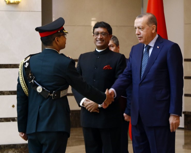 Hindistan Büyükelçisini Kabul Etti
