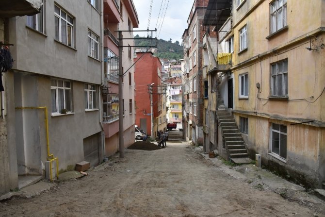 Giresun’da Yol Yenileme Çalışmaları Sürüyor