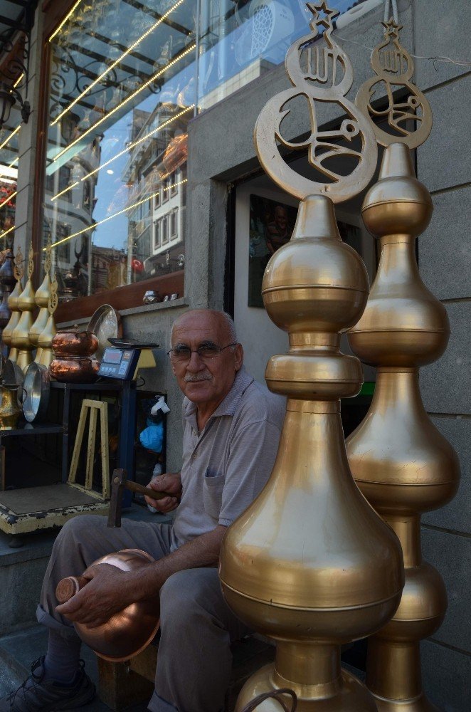 Trabzon’dan Rusya Ve Irak’a Alem İhracatı