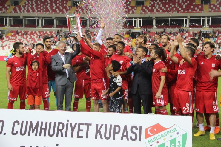Cumhuriyet Kupası Demir Grup Sivasspor’un