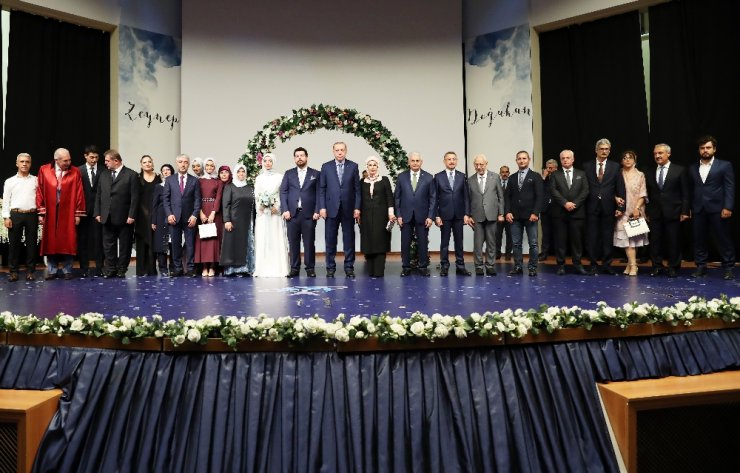 Erdoğan Nikah Şahidi Oldu