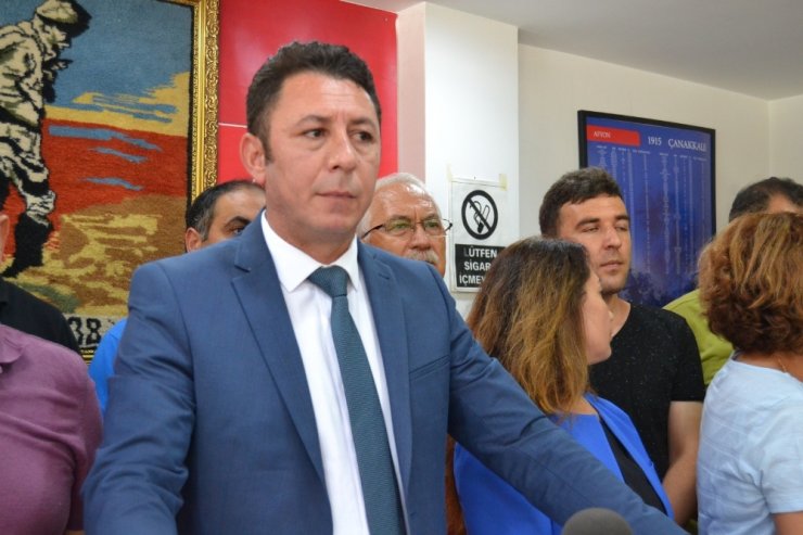 Chp’de İstifa Depremi