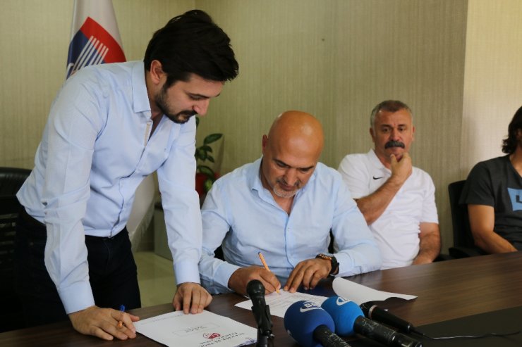 Levent Açıkgöz Yeniden Karabükspor’da