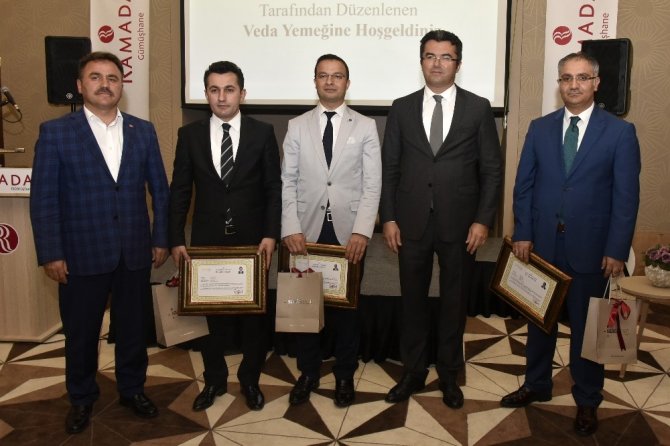 Gümüşhane’de Tayini Çıkan Kaymakamlara Veda Yemeği