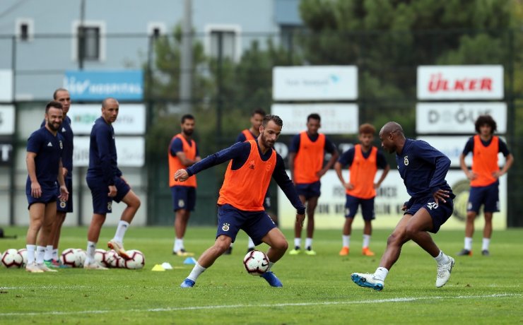 Fenerbahçe Hücum Çalıştı
